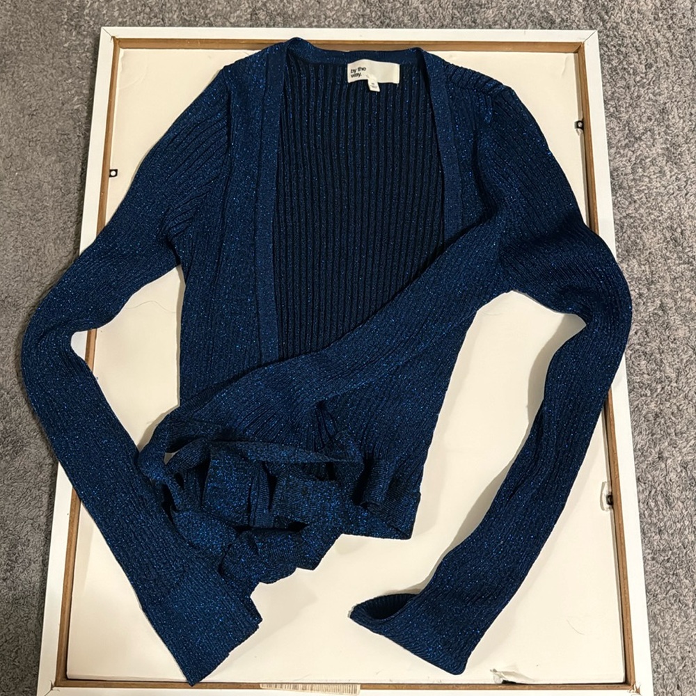 front tie top